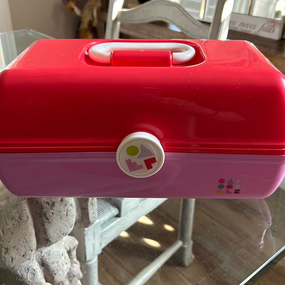 Vintage Caboodles Red and Pink